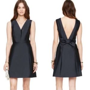 Navy Kate Spade Cocktail Dress. Low back, bow, slim fitting, pockets